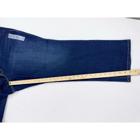 Old Navy Plus Women's Power Slim Mid Rise Straight Jean Size 26 3X Med Blue - Picture 14 of 15